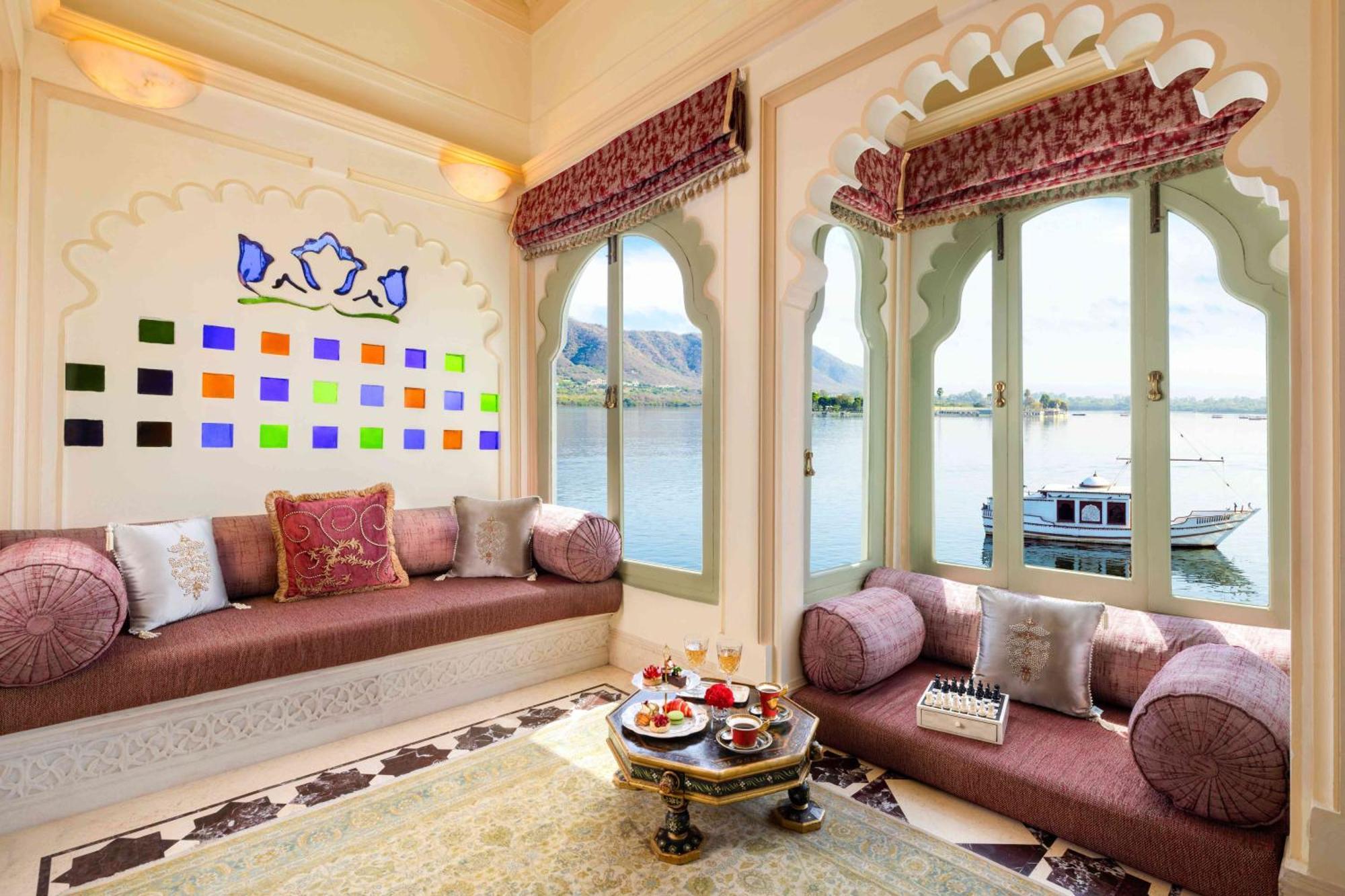 Taj Lake Palace Udaipur Exterior photo