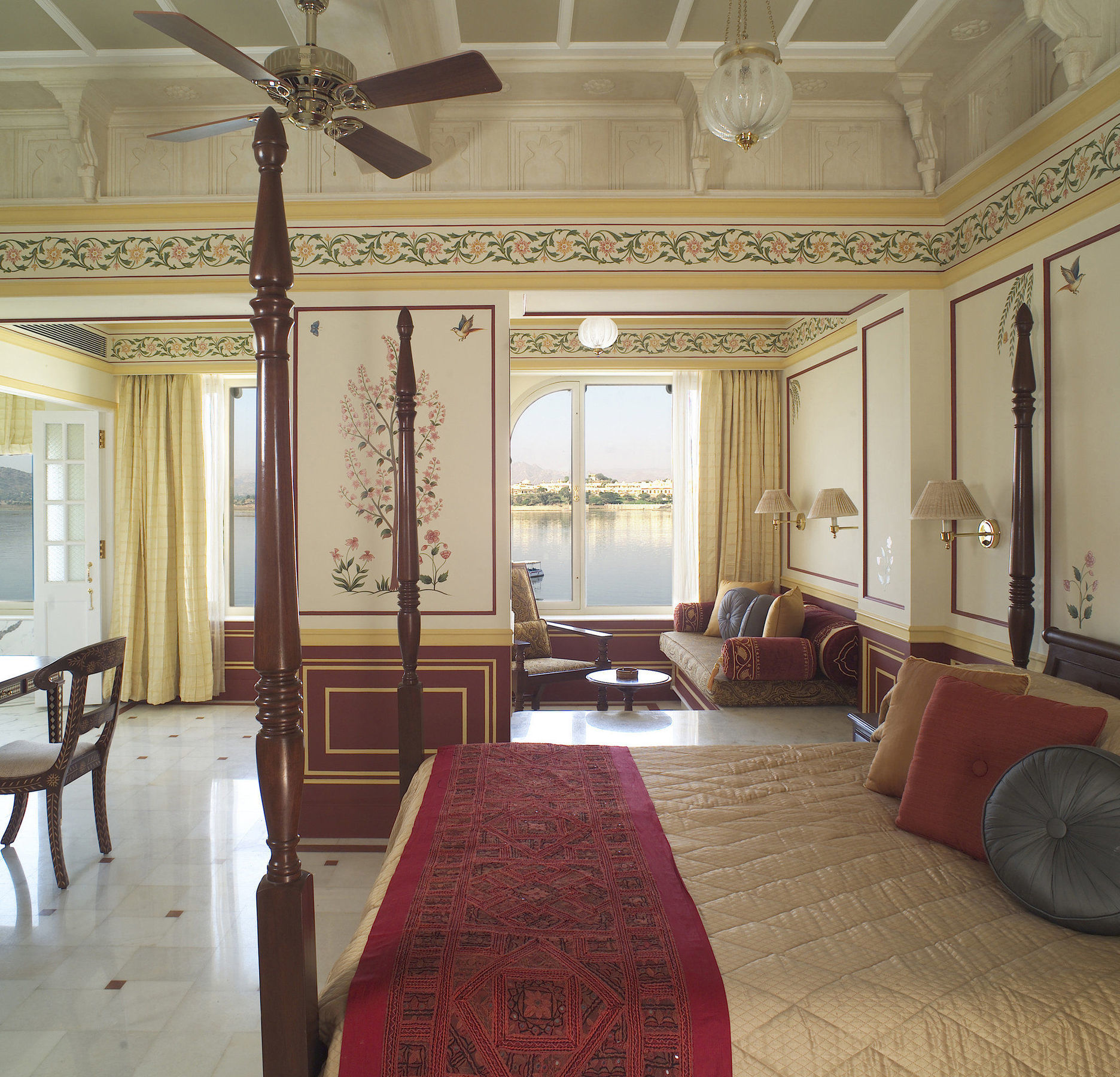 Taj Lake Palace Udaipur Room photo